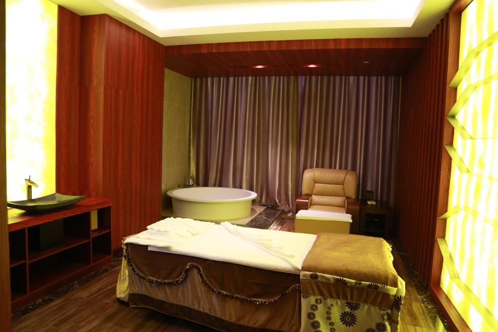 Parkview Hotel Taiyuan Exterior photo